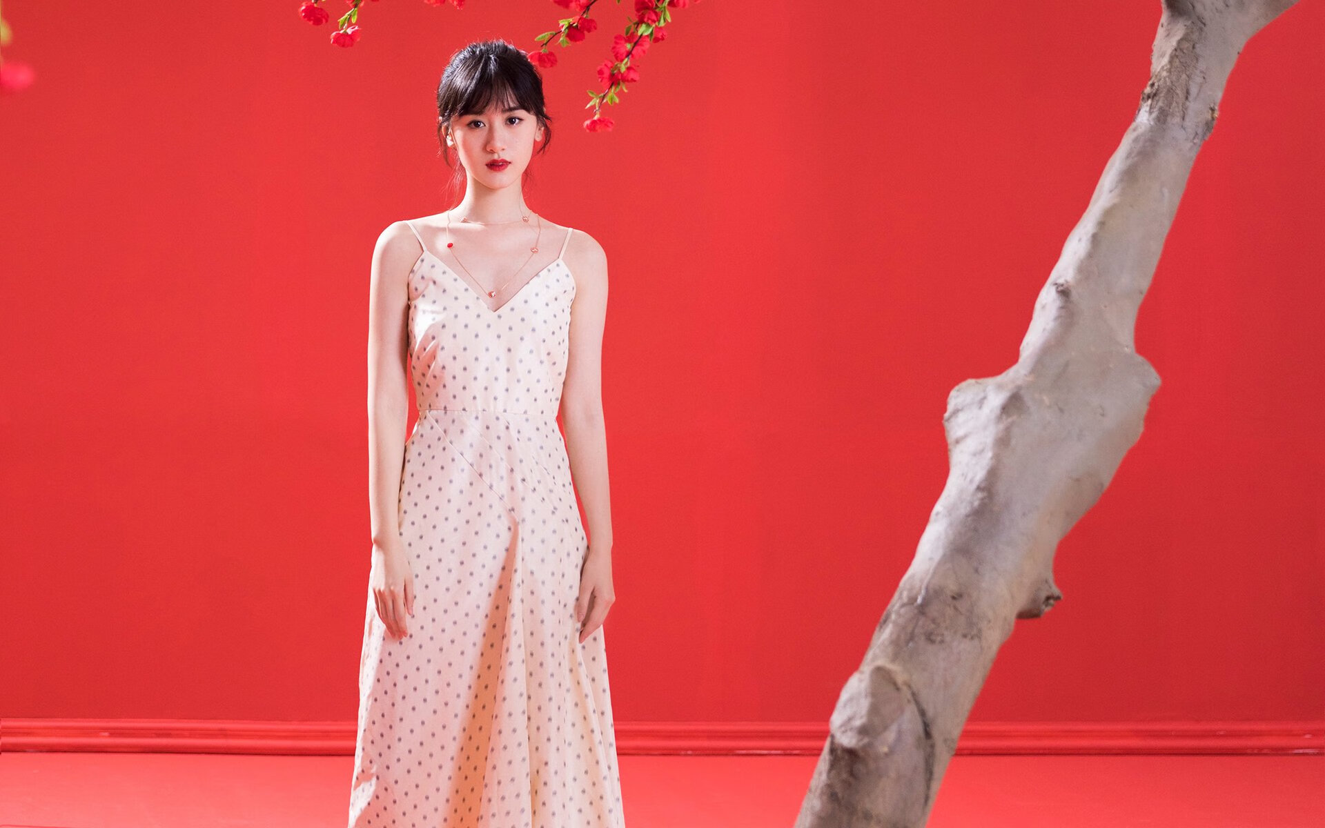 哥伦比亚女足在巴黎奥运会比赛中以2-1战胜葡萄牙，哥伦比亚足球杯