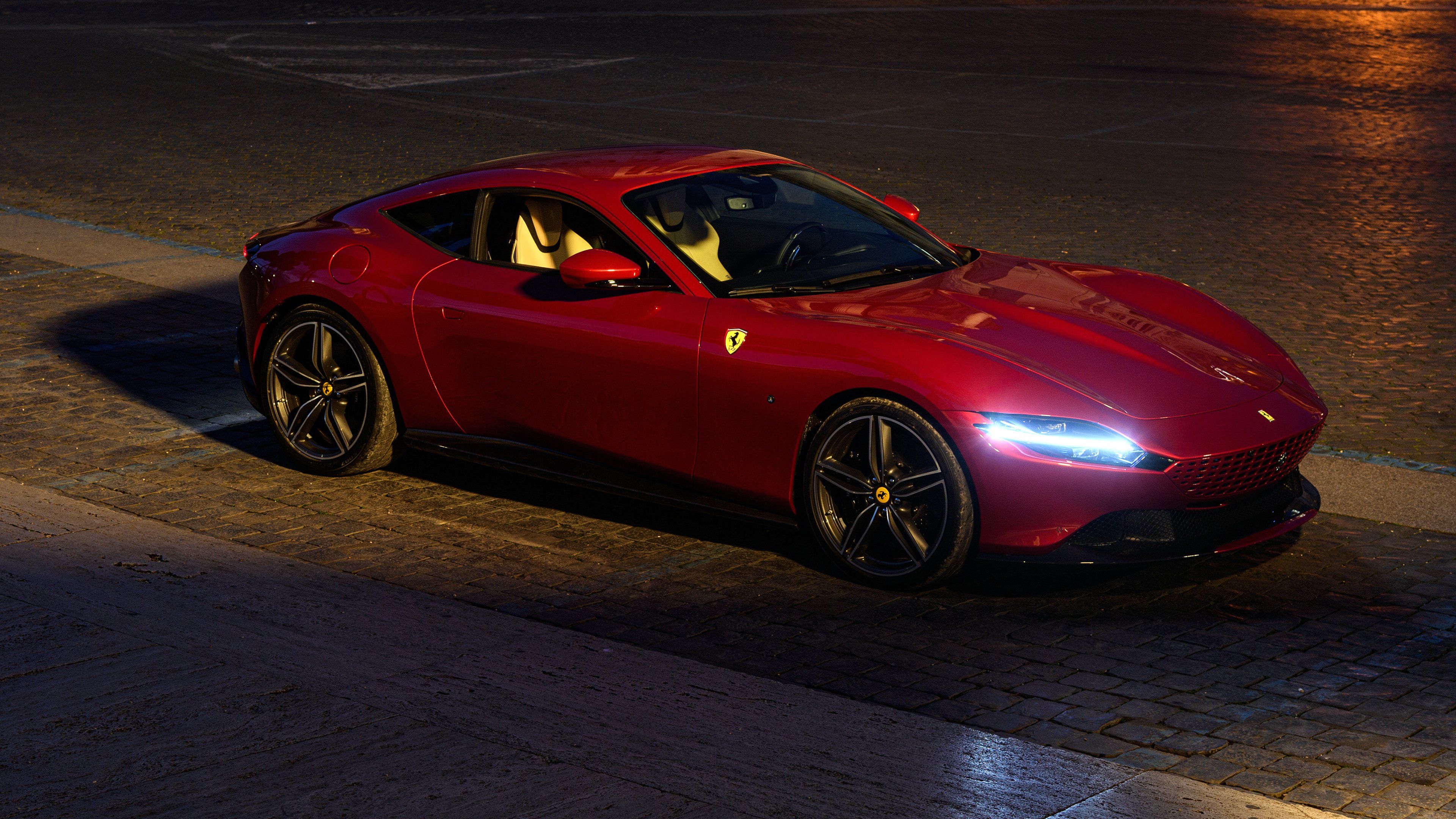 世界青年花样轮滑锦标赛青春动力引爆现场，世界花样轮滑的比赛冠军