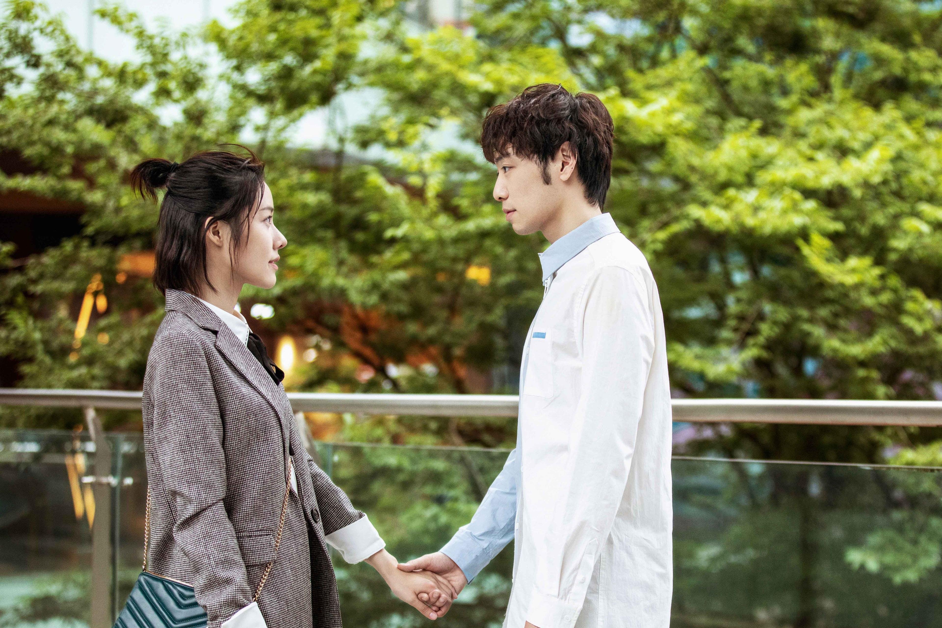 夏季转会窗口动态频繁各队争相引援调整阵容迎接后半赛季，夏季转会什么时候结束