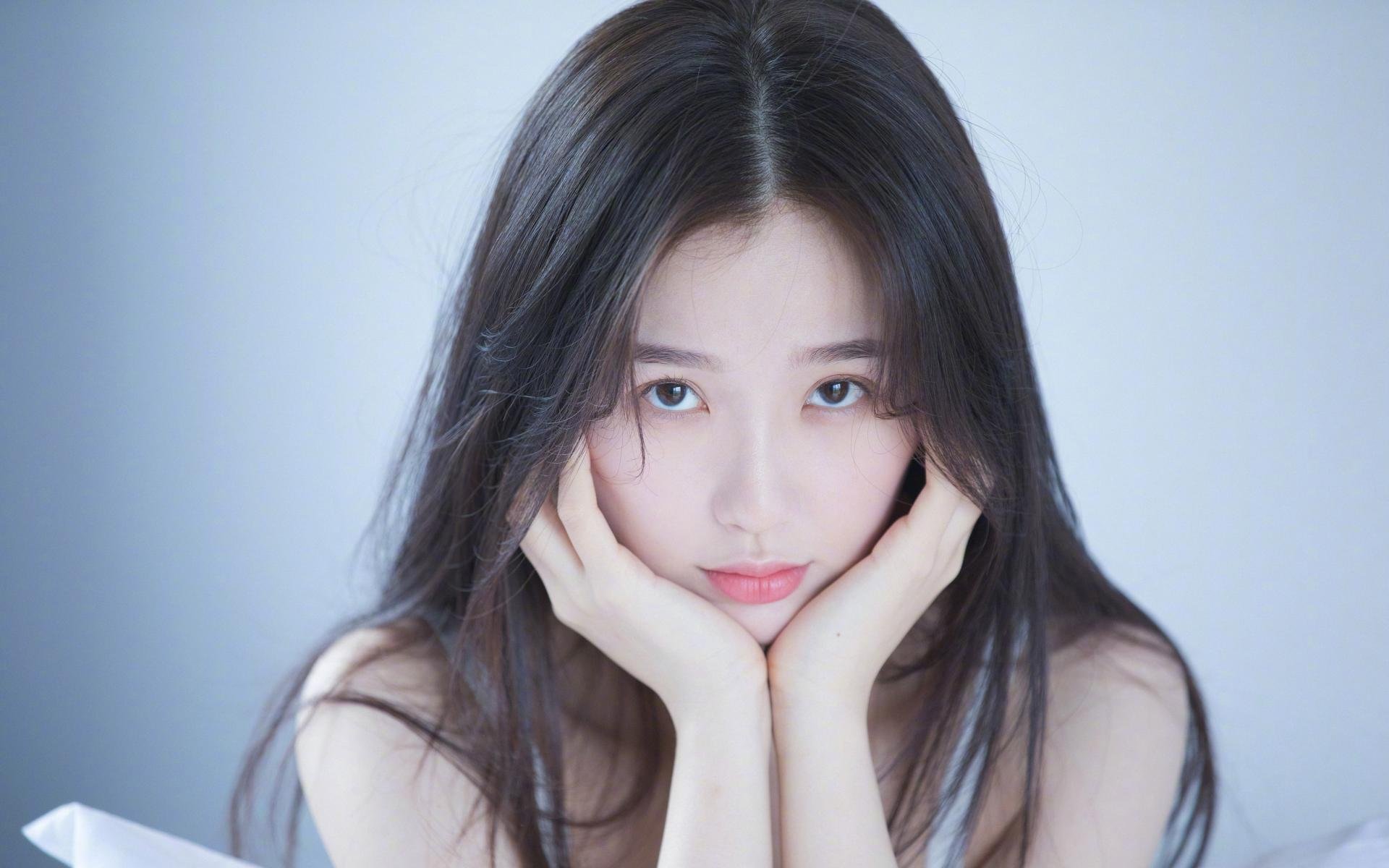 足球运动走进乡村，助力农村地区青少年体育发展，村级足球场 乡村振兴